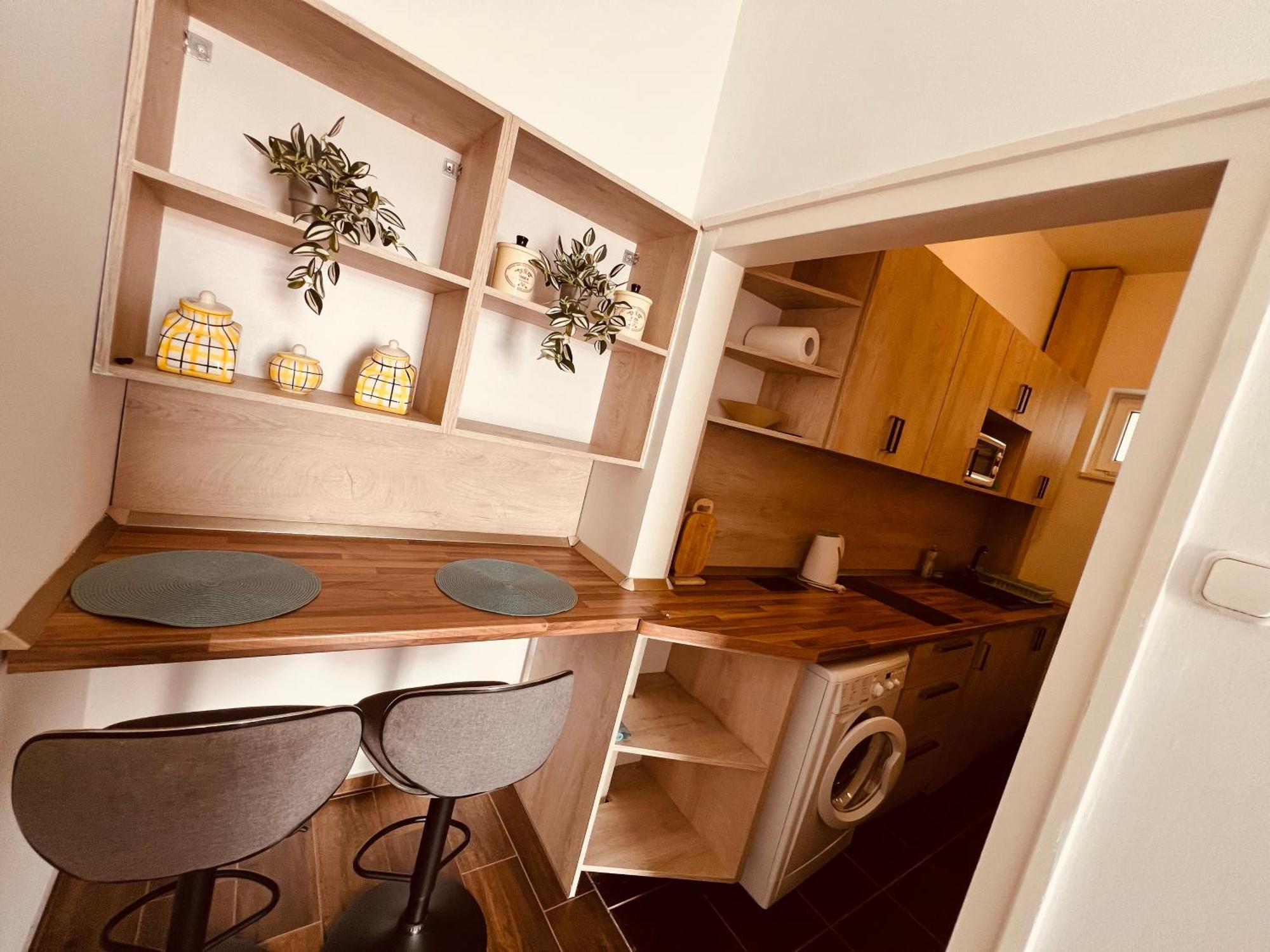 Bed and Breakfast Tulipan Panzio Komárom Zewnętrze zdjęcie