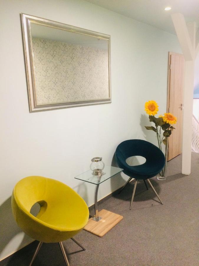 Bed and Breakfast Tulipan Panzio Komárom Zewnętrze zdjęcie
